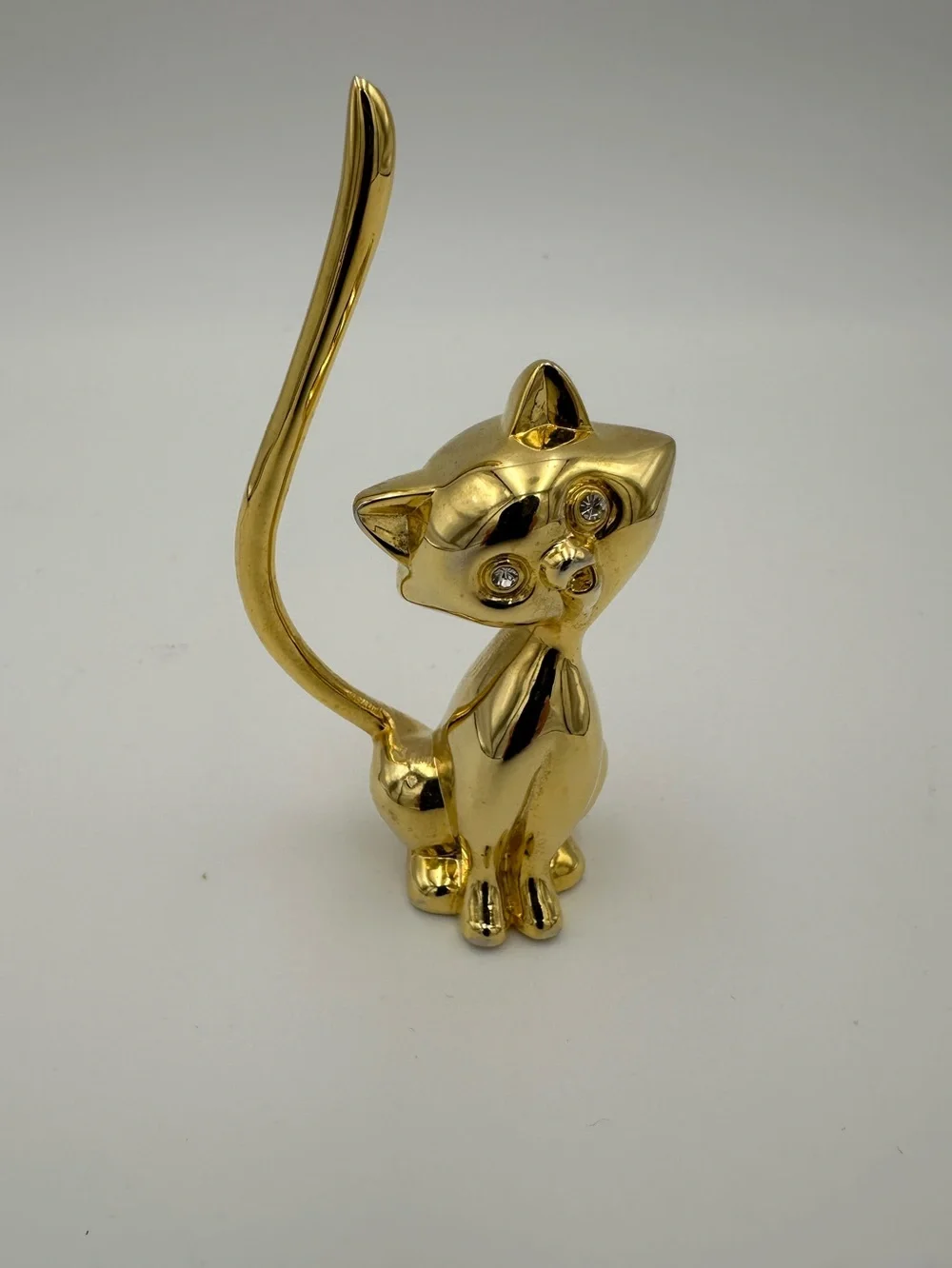 VTG Brass Sitting Cat Ring Holder with Sparkling Eyes